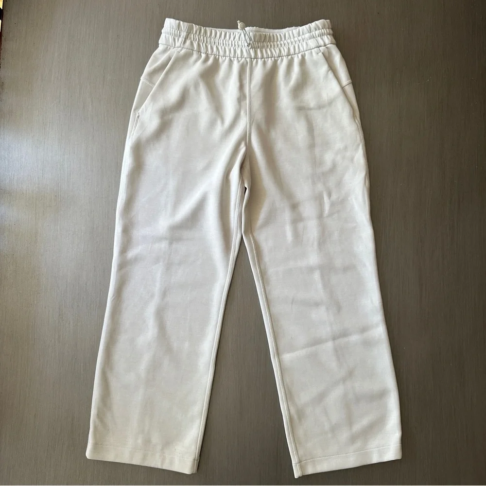 Lululemon Softstreme High-Rise Straight Leg Crop Bone - Size 6 Like NEW! - Picture 5 of 10